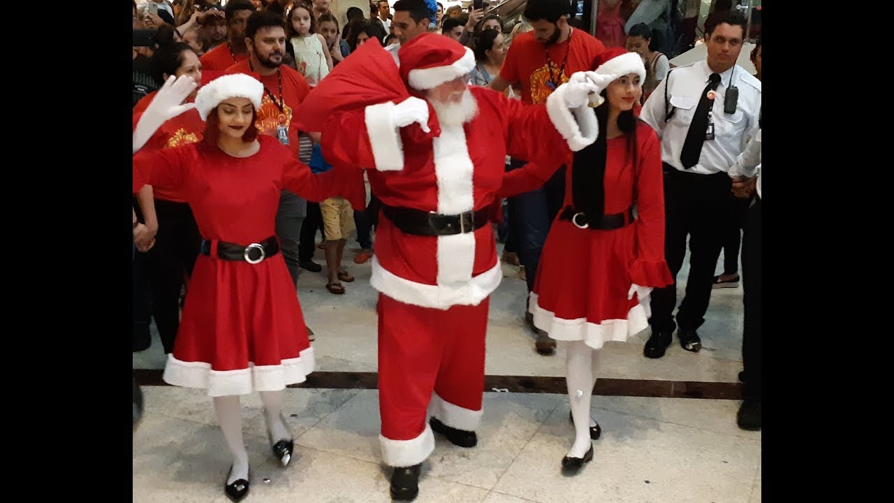 Chegada do Papai Noel no Shopping Bosque dos Ipês