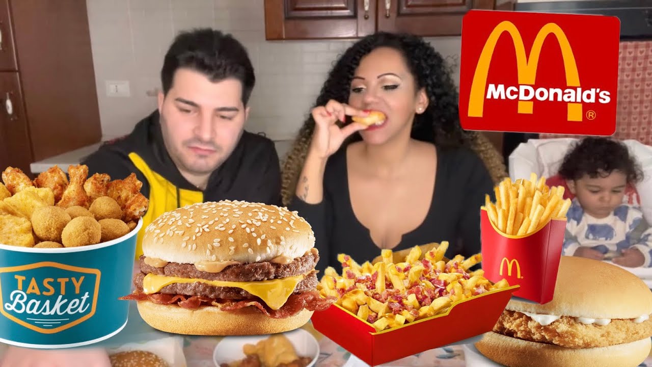 MUKBANG MCDONALD’S DI FAMIGLIA 🍔 🍟 ABBIAMO ORDINATO TROPPO!!