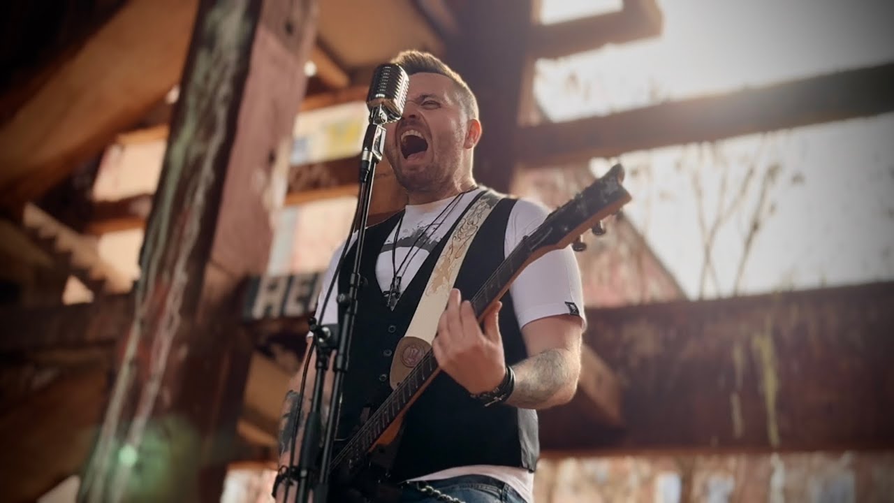 Adam Urban - VIAC SO MNOU NEPOČÍTAJ
