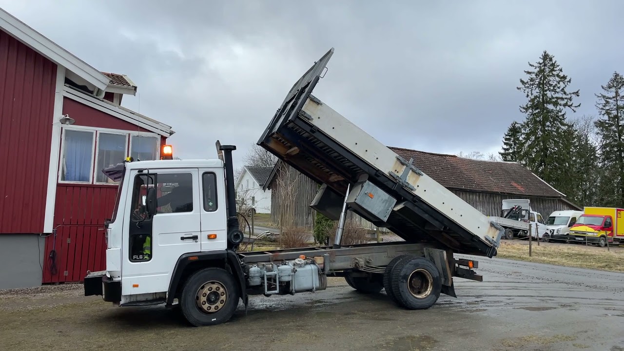 Köp Lastbil Flak Volvo FL611 skattebefriad på Klaravik