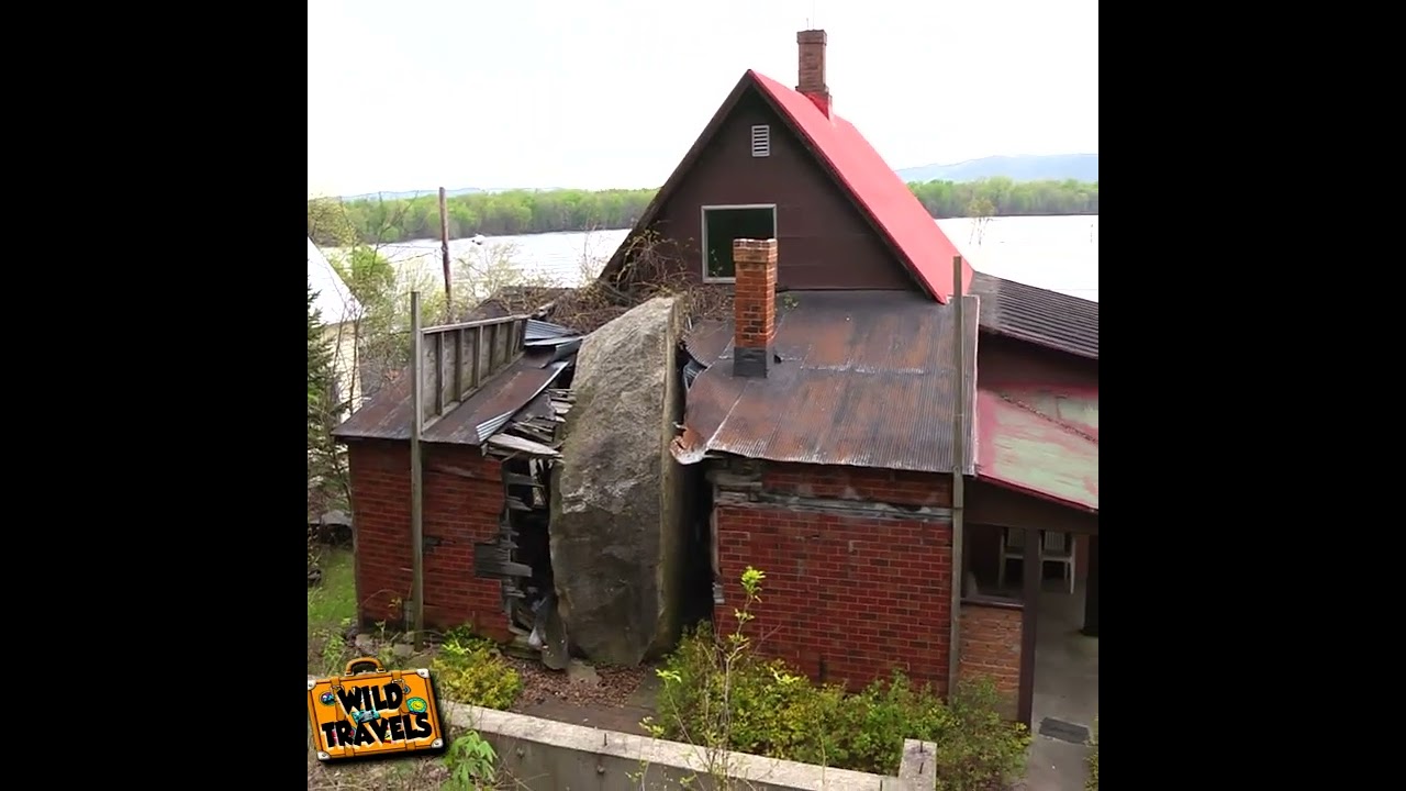 ROCK-IN-THE-HOUSE #Wisconsin #roadsideattractions #oddities #bizarrediscoveries