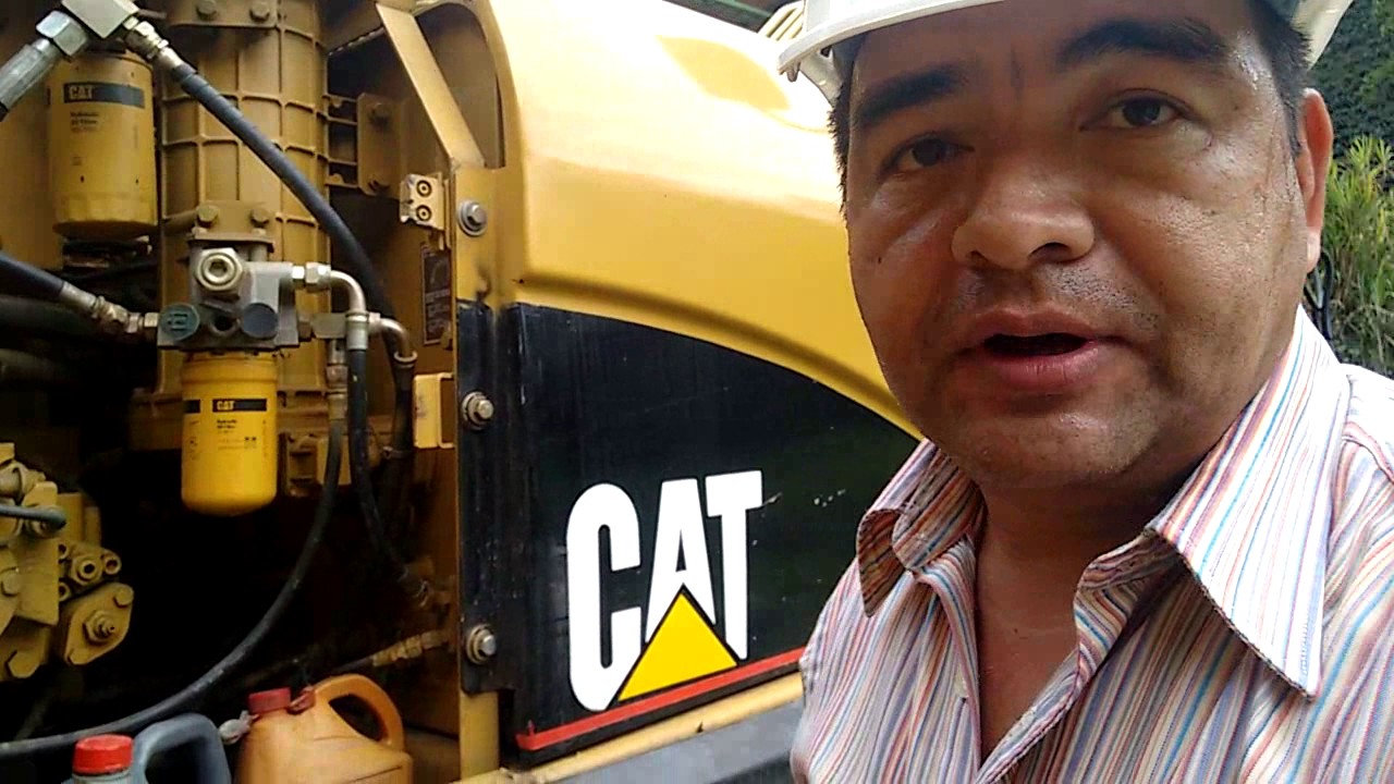 REVISION DE UNA EXCAVADORA SOBRE ORUGAS CAT  320D  ANTES DE OPERARLA