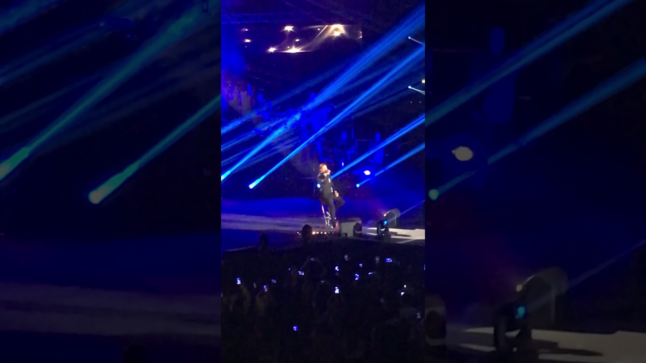 NIkos Vertis LIVE IN LONDON WEBLEY
