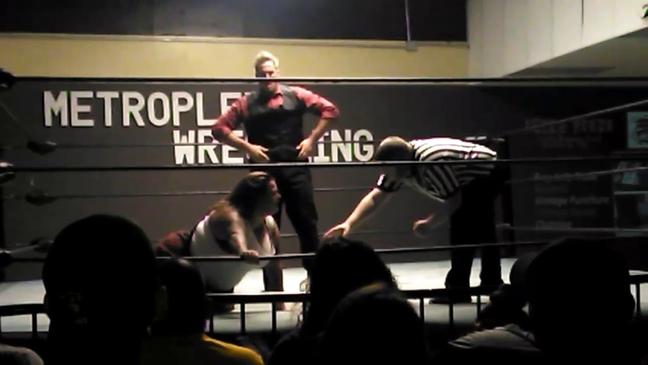 Weekends & Vacations - Metroplex Wrestling - 8.12.17 - Baby D vs Max Sterling