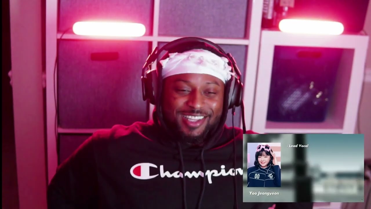 MY VERY FIRST GUIDE VIDEO: TWICE EDITION *REACTION*