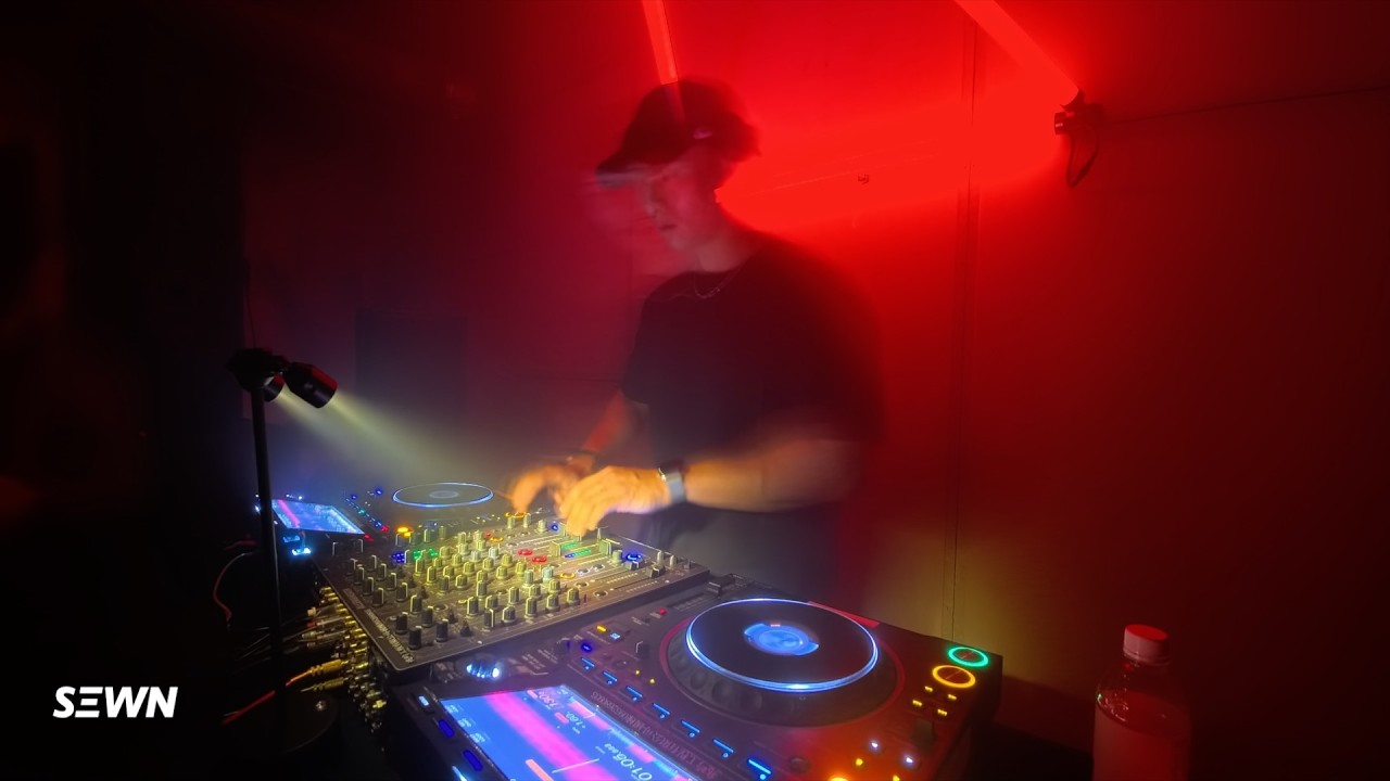 SΞWN Peak Time / Driving Techno Set