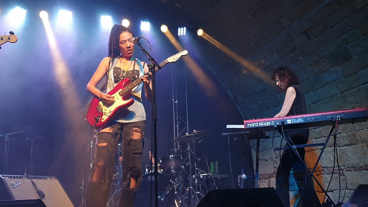 Judith Hill in der Jazz Tonne Dresden am 2.11.21