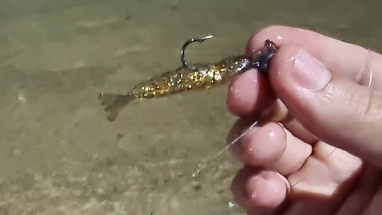 Como Pescar Robalo na praia com camarão artificial - Pescaria ultralight com micro camarão
