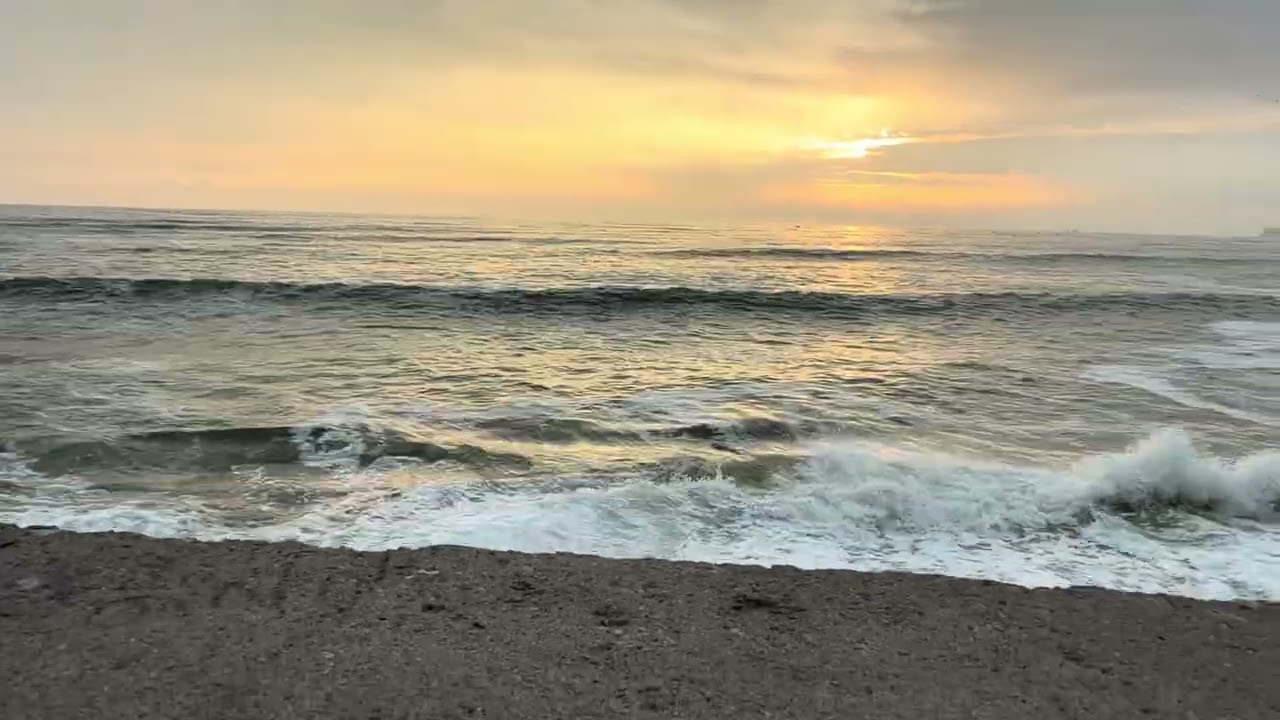 You Will Fall Asleep Fast 😴 | REAL Ocean Sounds ASMR – Peru Beach [4K]🌅