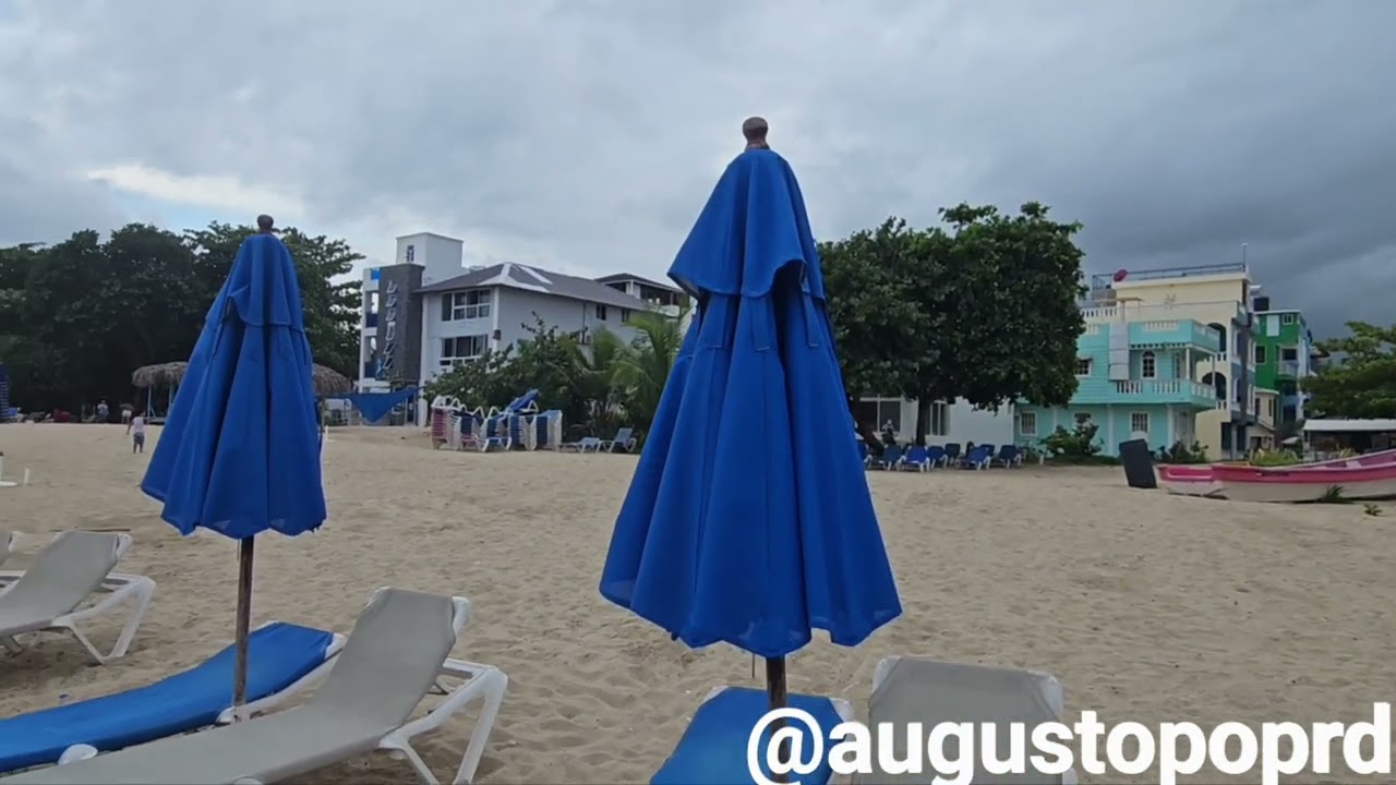 Playa el Pueblito/Playa Dorada
