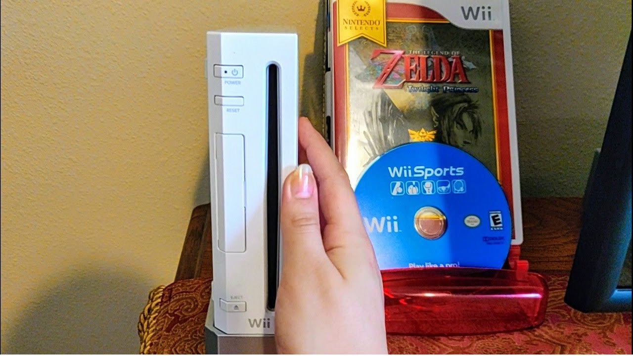 ASMR Tapping On Nintendo Wii & Random Video Games! 💿