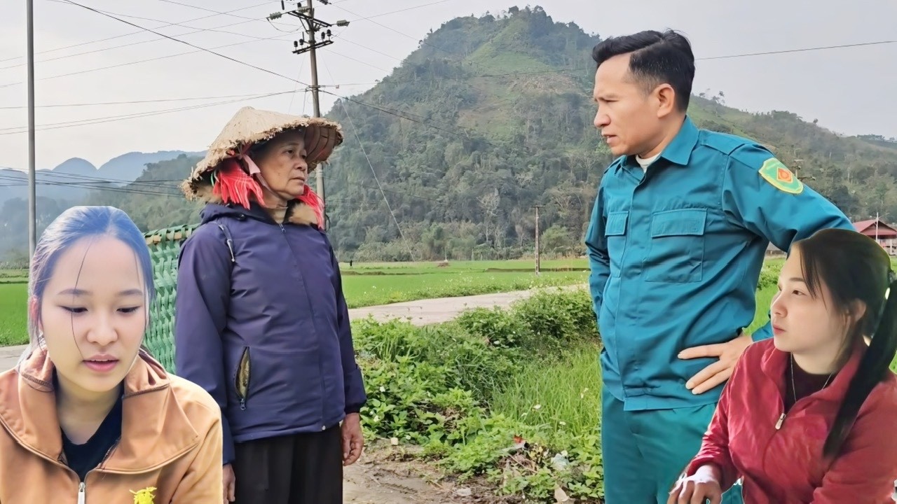 Мать Нама встретилась с полицейским Хаем, чтобы найти способ помочь девочке