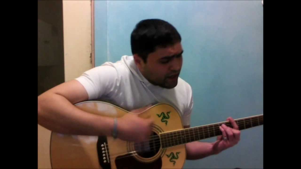 Поет от души аж мурашки
