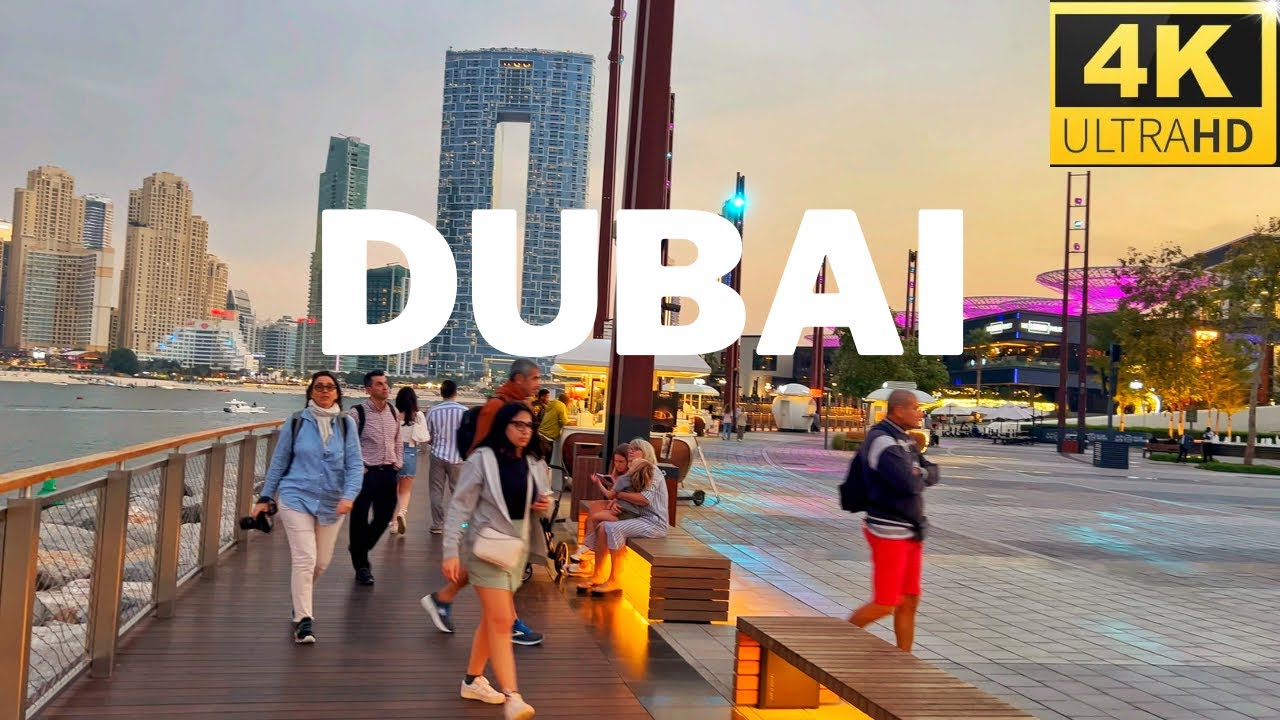 Fascinating walk in Dubai. 4K