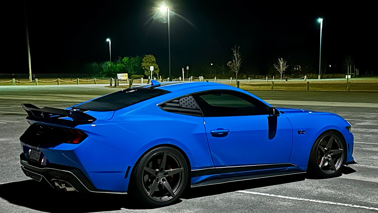 Установка спойлера Darkhorse HP на S650 Mustang