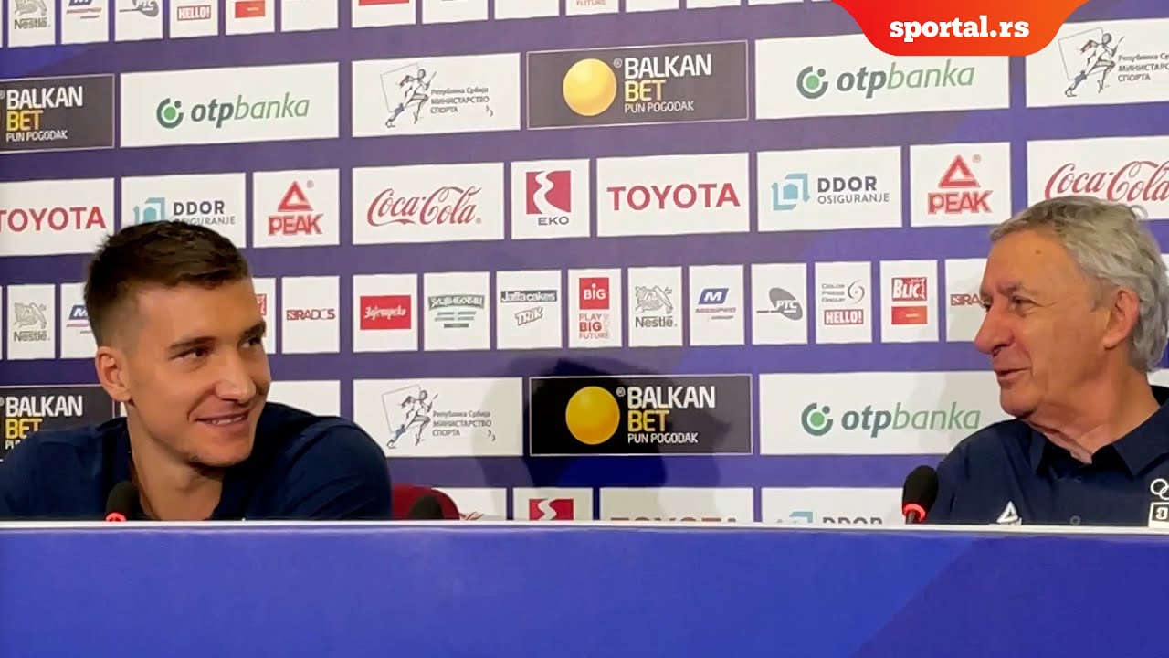 Pešićev šou na konferenciji, i Bogdan se smejao: Da nam je samo neko doneo vodu...