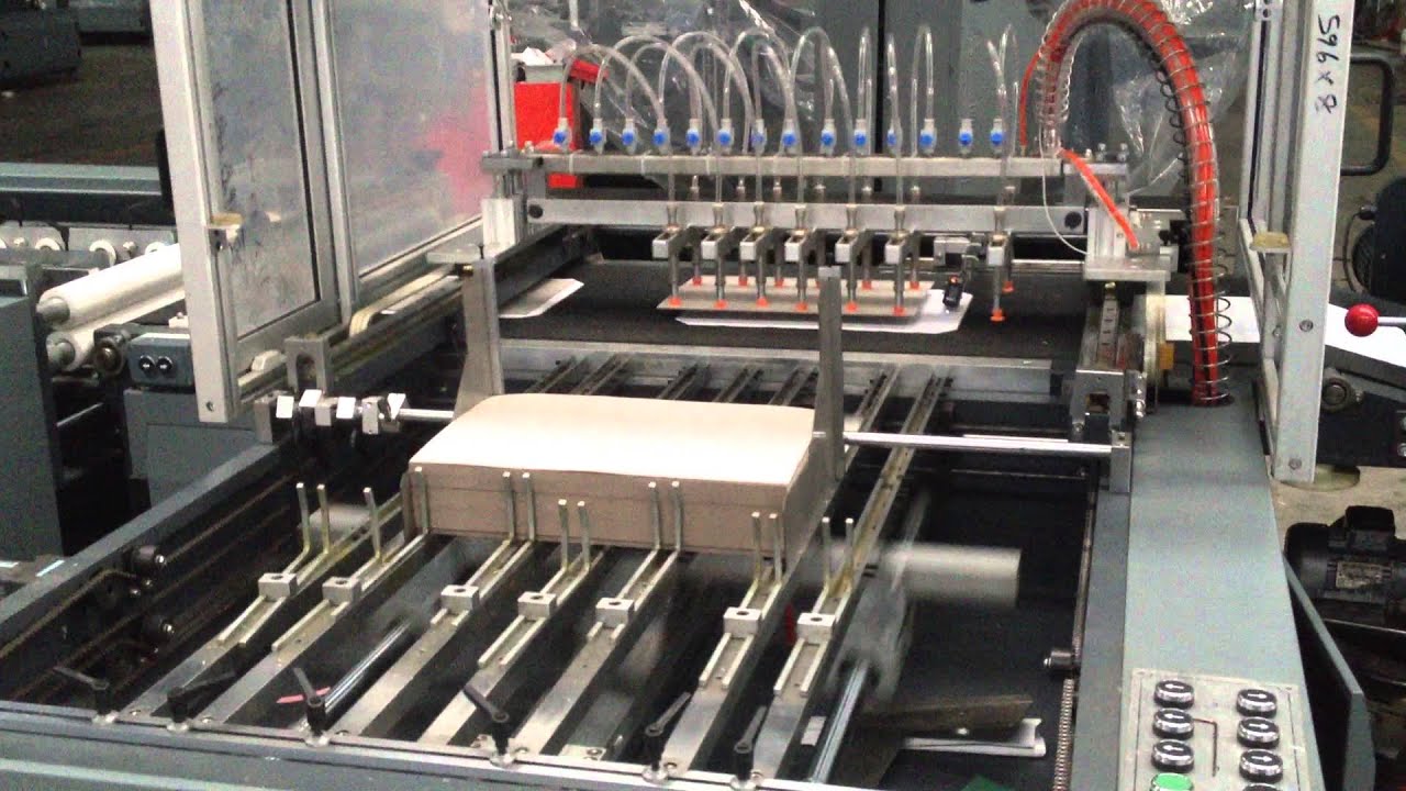 CACM 450 Maquina formadora de Tapa Dura Automatica CHAMPION