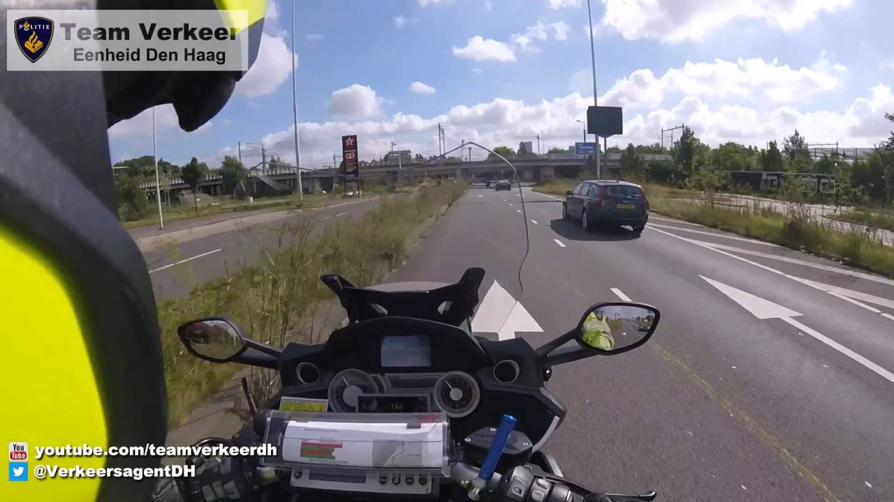 Ambulancebegeleiding / Police escort Parallelweg Den Haag naar Erasmus MC Rotterdam 09-09-2016