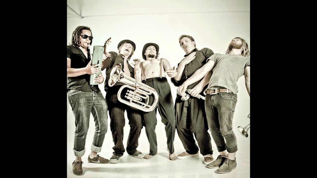 The Nomadic Orchestra - Balkanto