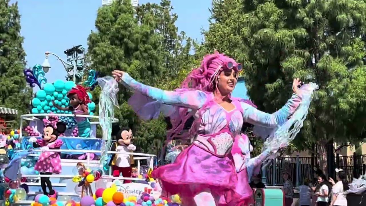 D23 Disney Jr. Let’s Play Parade!