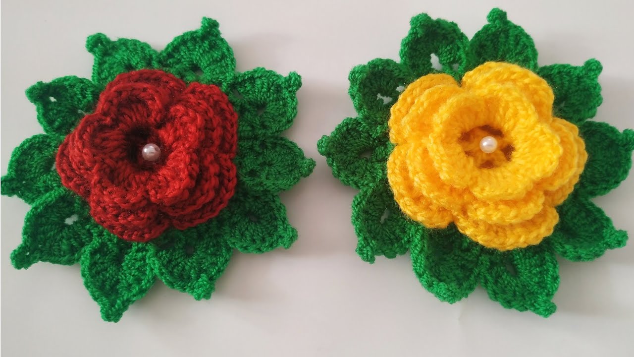 FLOR com folhas  em CROCHÊ pra Aplicaçâo.