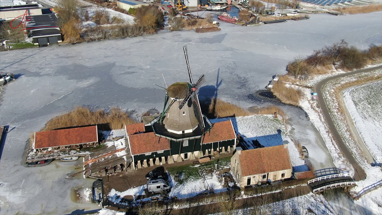 Schaatsen op natuurijs elfstedenroute IJlst Friesland 2021 Houtzaagmolen De Rat