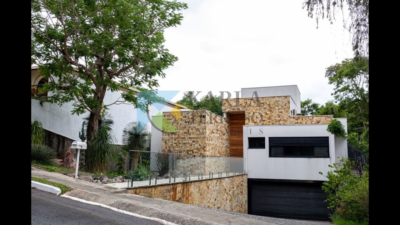 Casa com 4 Quartos 3 Suítes piscina churrasqueira no Condomínio Santa Monica - Brasília - DF140