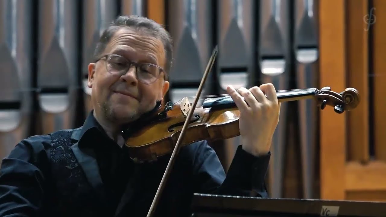 Vesko Eschkenazy Performs on a Vlado Tilev Violin and a Guarneri del Gesu Violin at One Concert