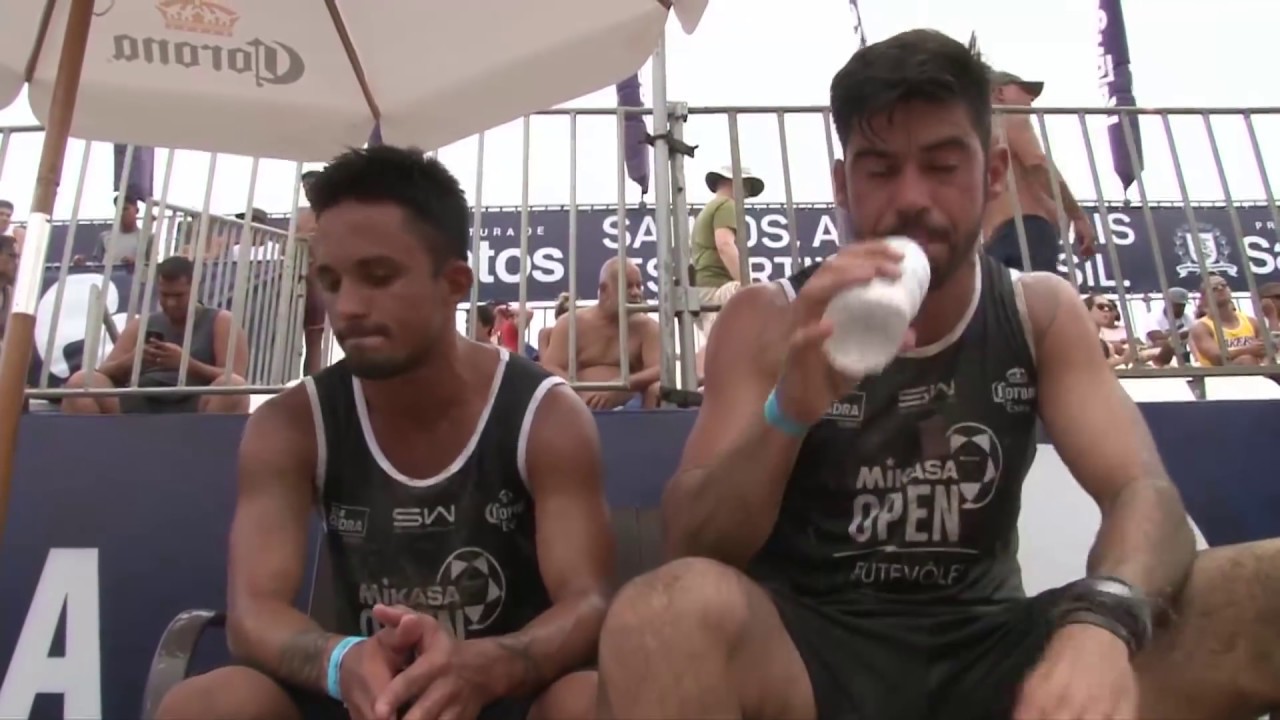 1&ordf; Semi final   Paran&aacute; e Vinicius x Hiltinho e Franklin   Mikasa Open   Arena Ver&atilde;o Santos SP