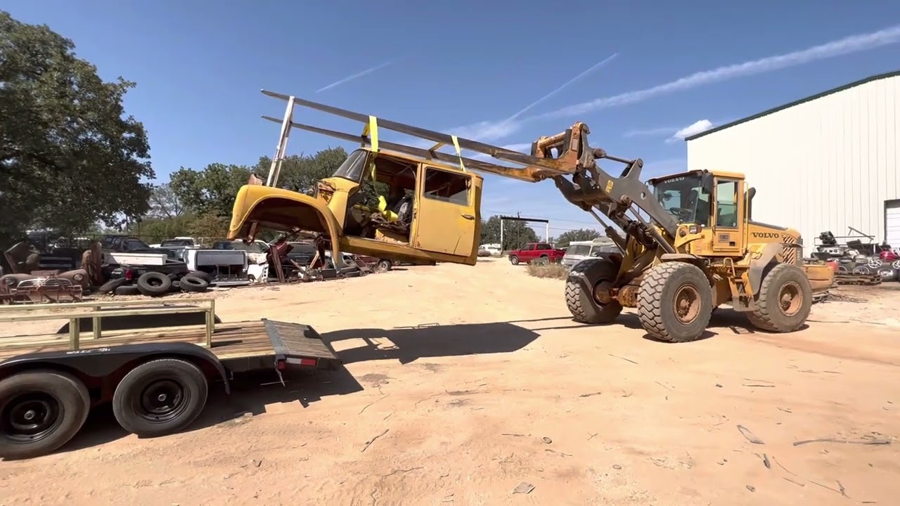 Rescuing the Loadstar travel crew