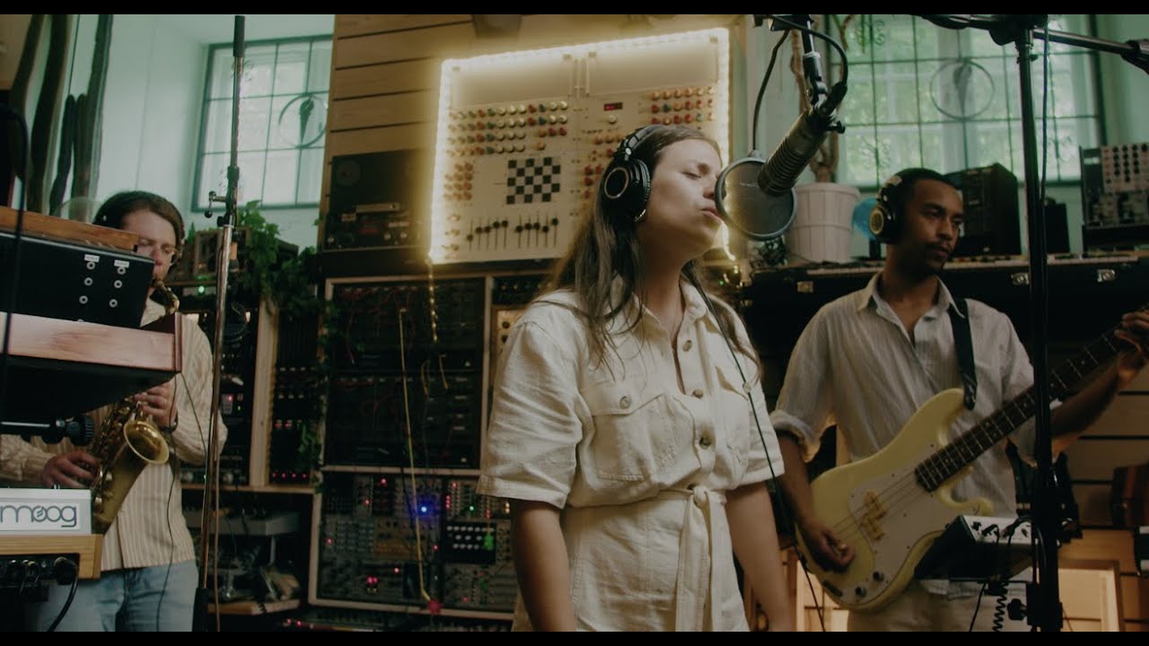 Cosima Olu - Behold (Live Session)