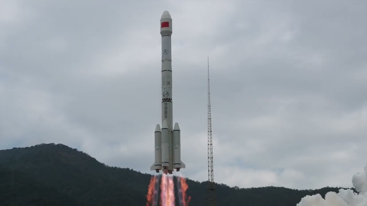 Long March-3B launches Shiyan-10 02