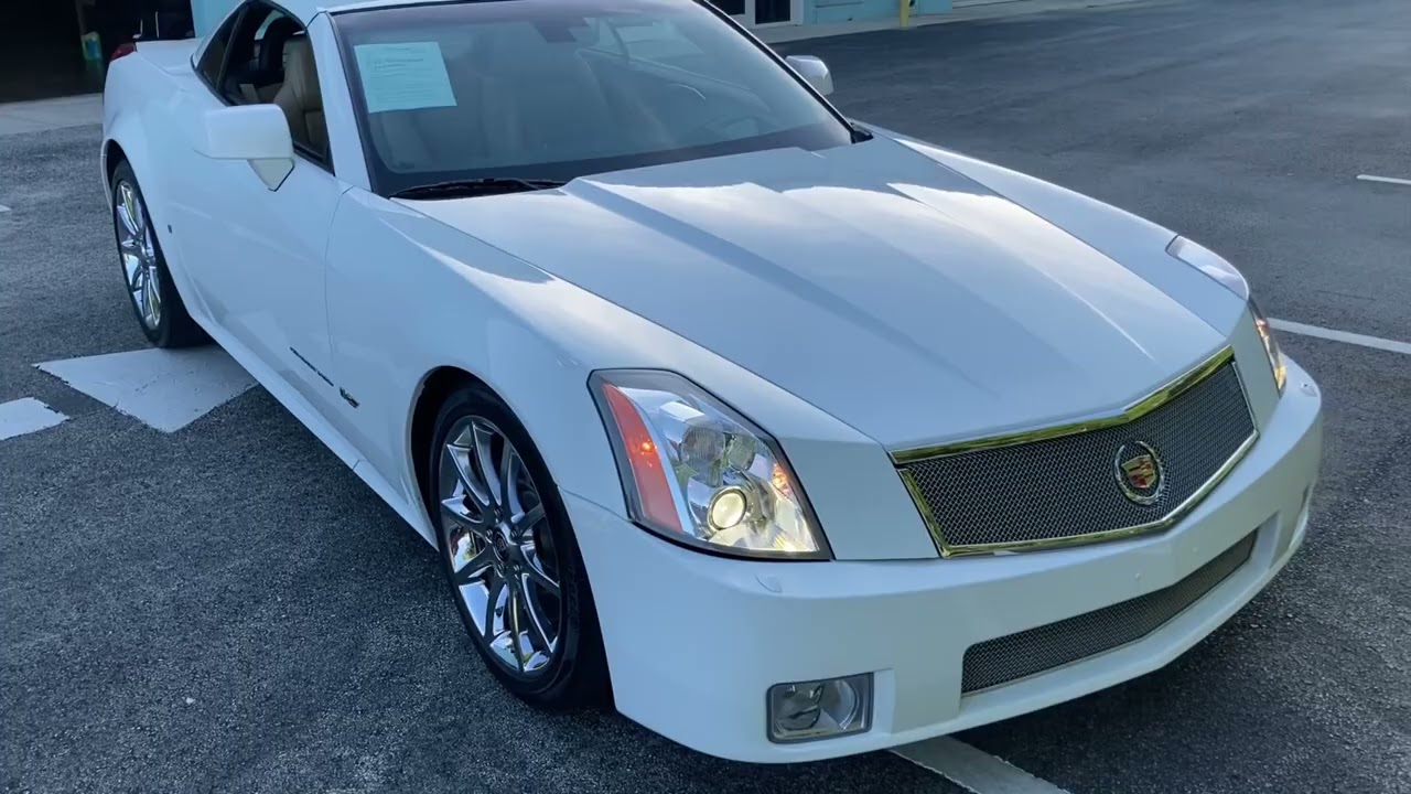 2008 Cafillac XLR V Alpine White Walkaround + Convertible top operation