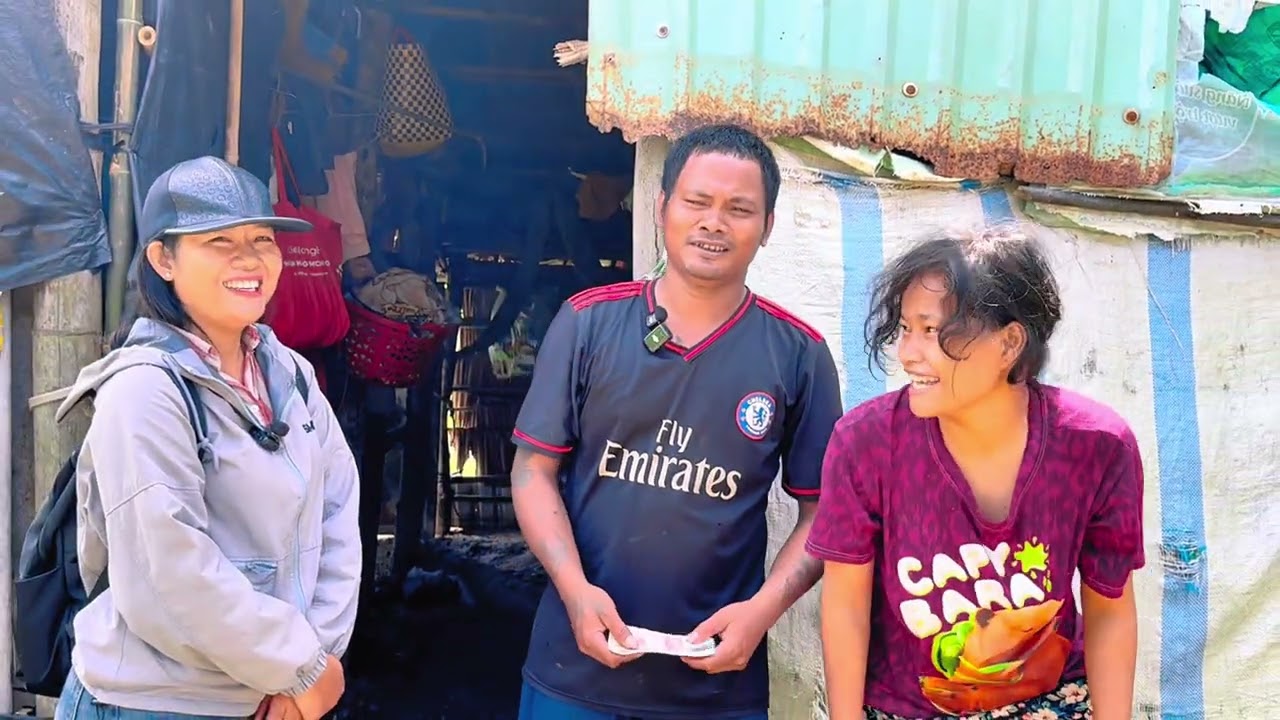 Vợ chồng Hiếu khờ được nhận tiền từ MTQ ăn Tết 