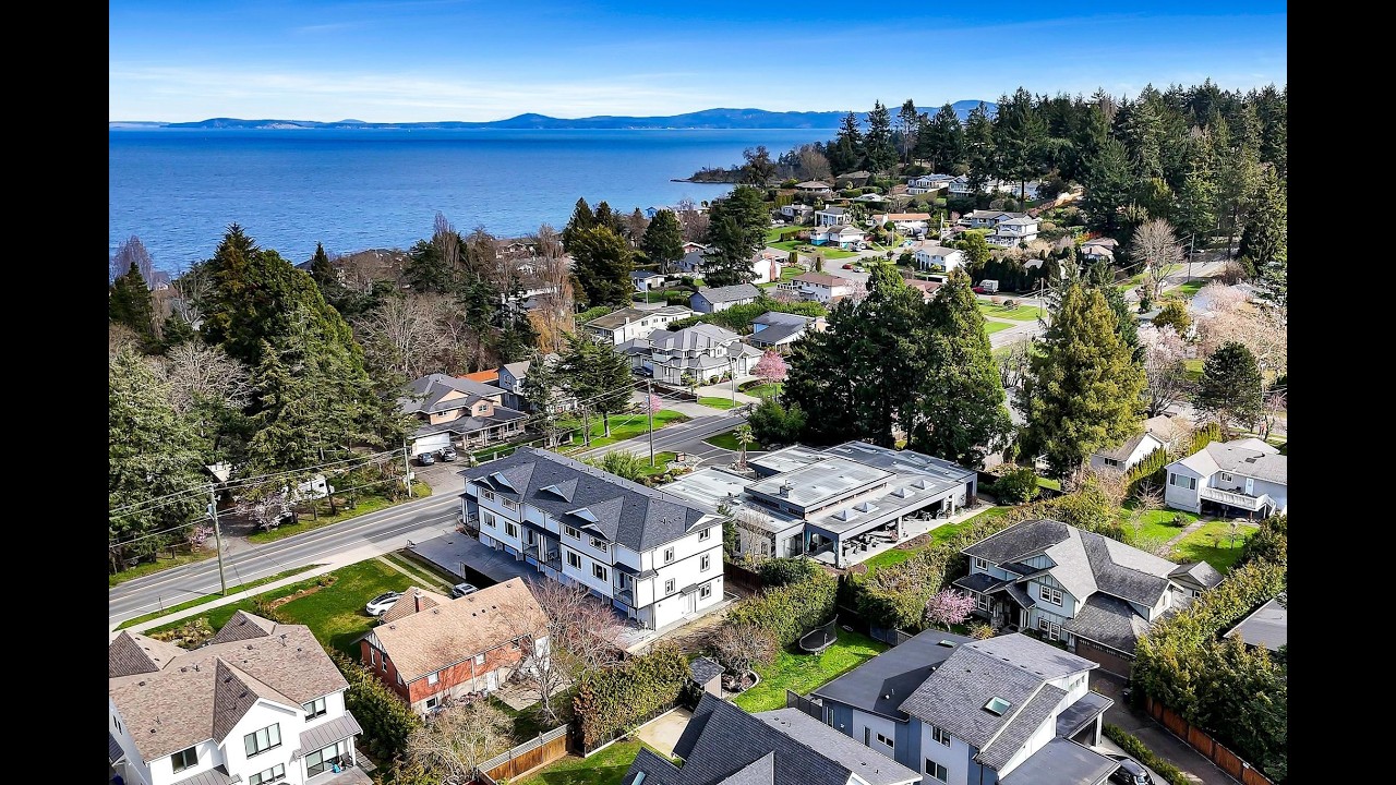 1559 Ash Road, Victoria, BC