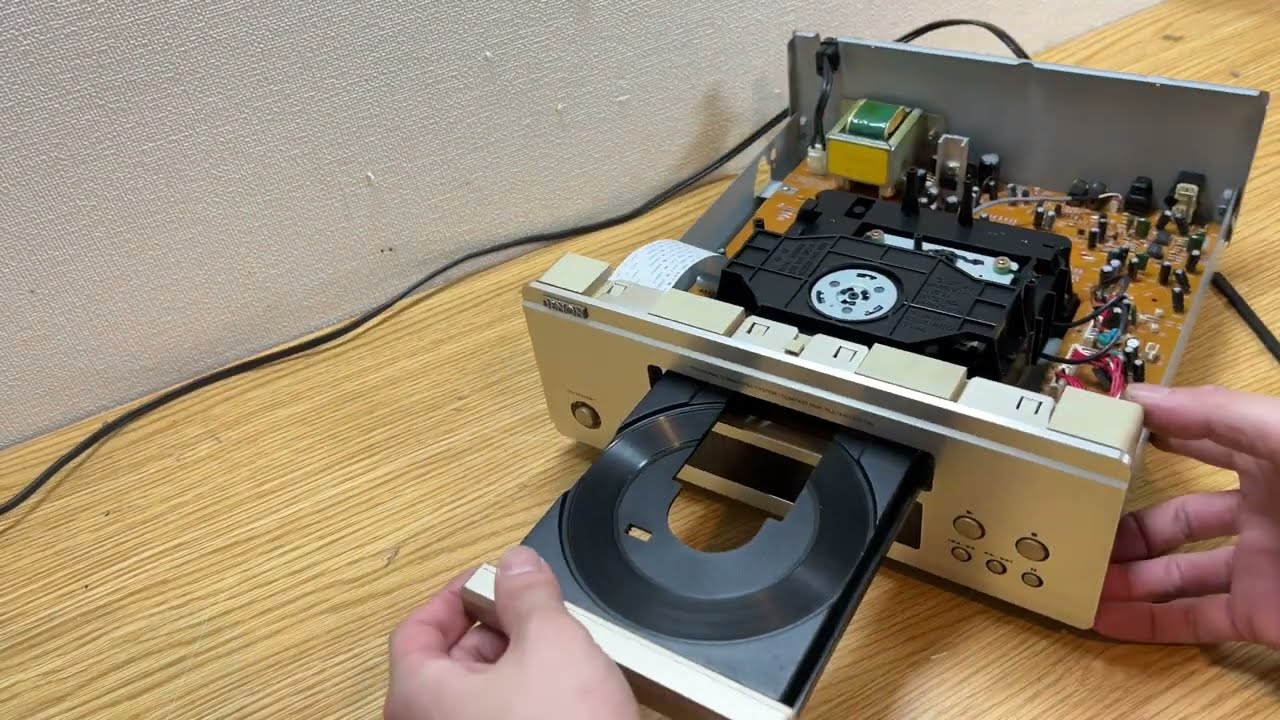 DENON UCD-F88 トレイ開閉不良 修理