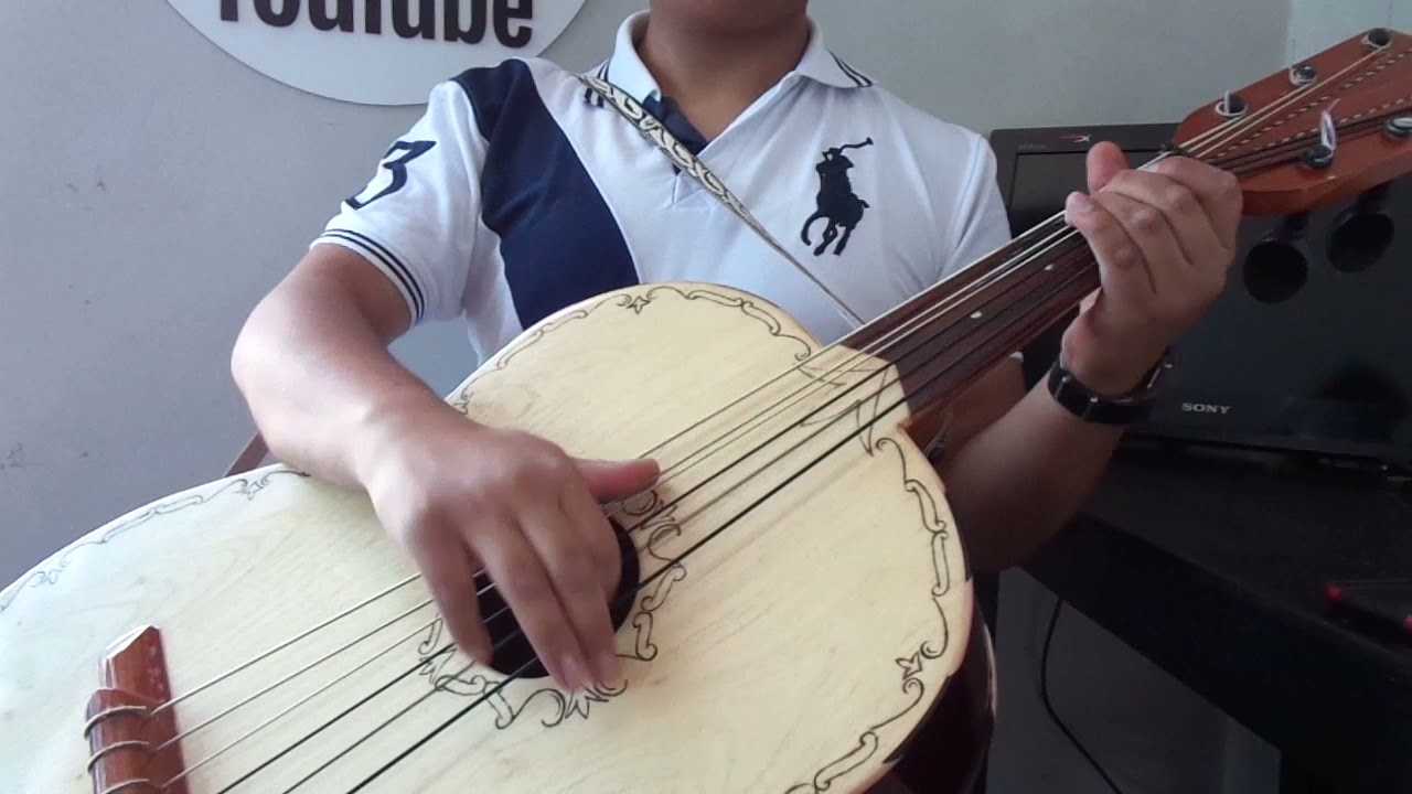 Guitarrón 