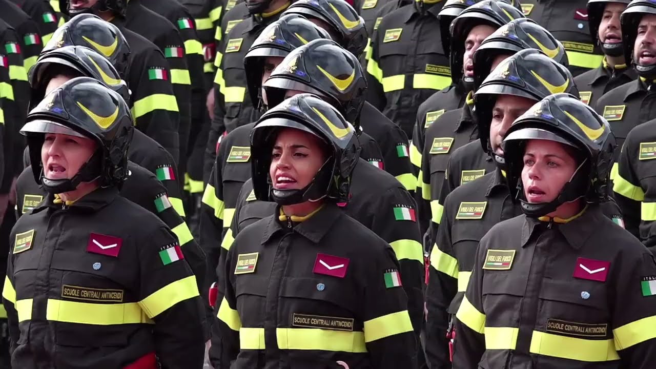 ROMA - GIURAMENTO ALLIEVI VIGILI DEL FUOCO 95° - 96° CORSO E 4° CORSO ATLETI DELLE FIAMME ROSSE