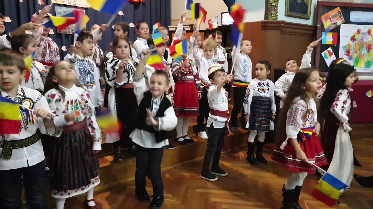Colegiul National Tudor Vladimirescu Clasa Pregatitoare A - Serbare 1Decembrie 2018