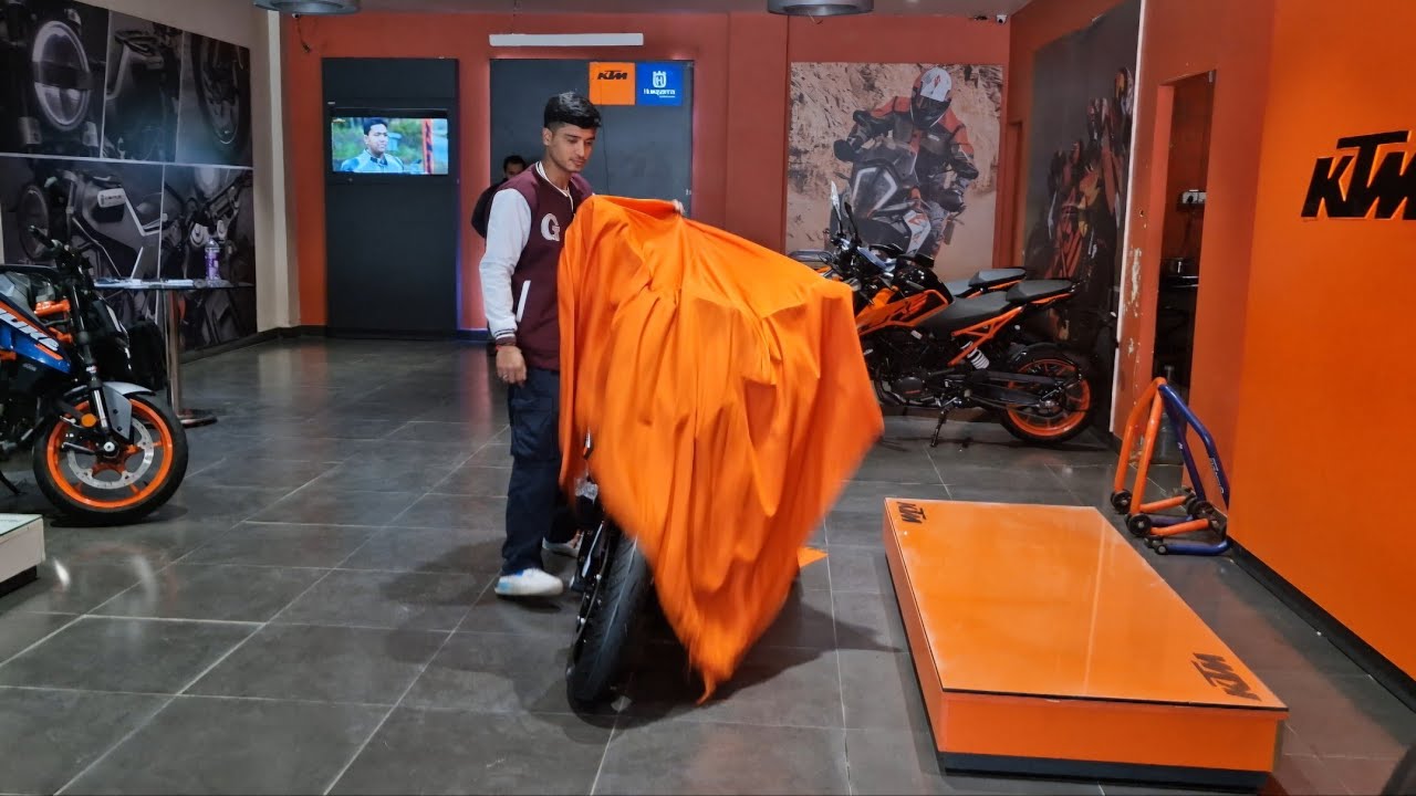 Finally apni dream bike Duke 250 lei hii lee ❤️🧿🥳 ... 