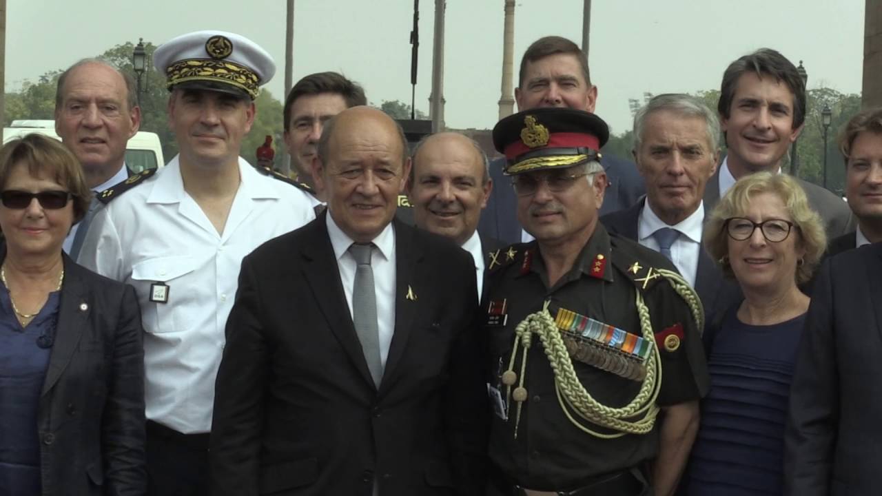 Signing ceremony of the sales contract for Rafale to India - Dassault Aviation