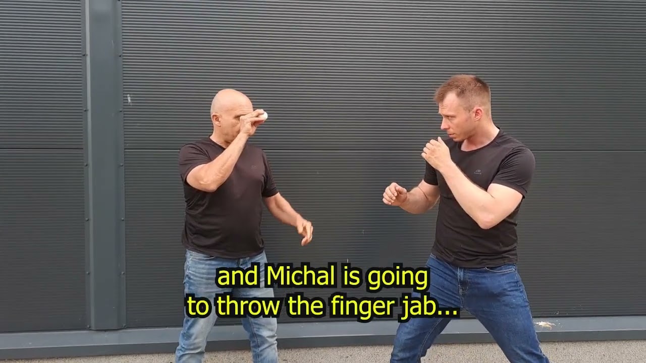 SD 16 Finger Jab training