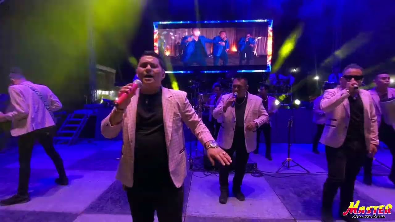 Popurrí de Fiesta en Fiesta en Vivo - Master Kumbia