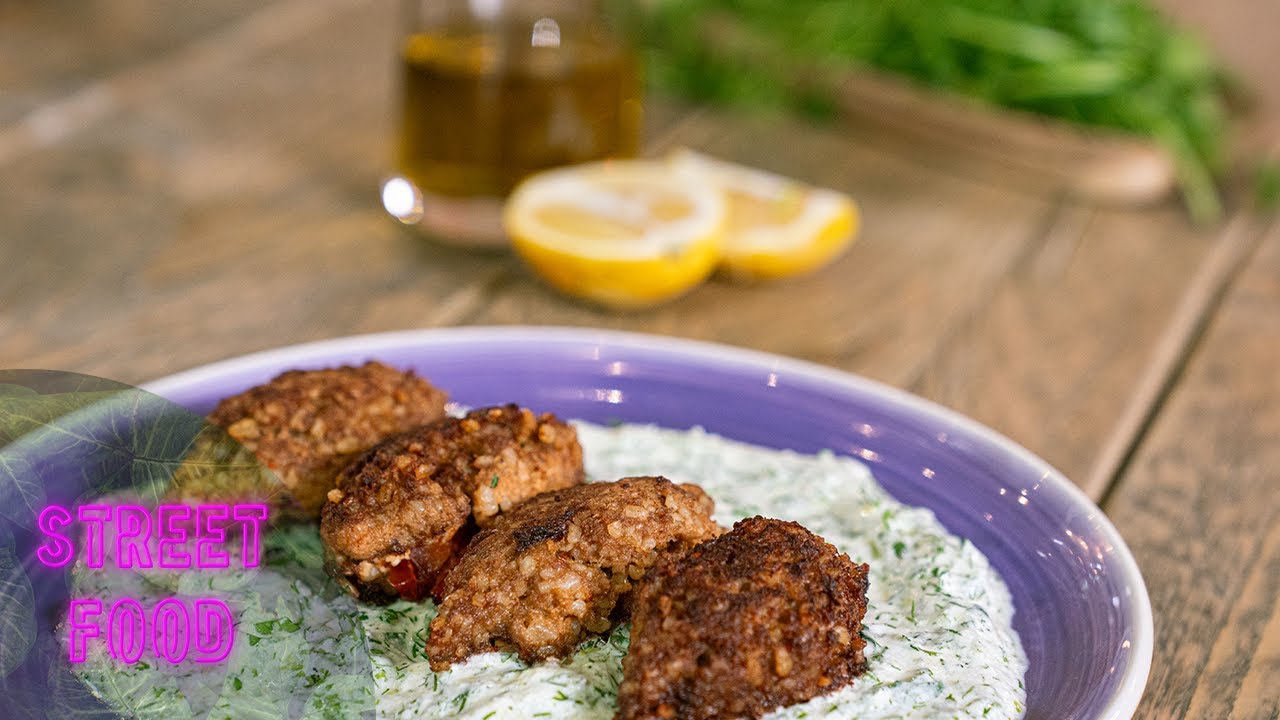 Kibbeh met yoghurtdip | Streetfood