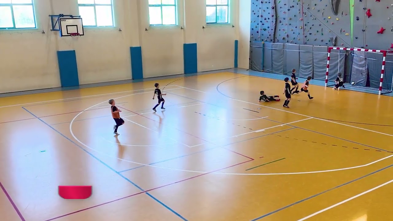 Turniej piłkarski U7 na hali | Radość, gra i emocje 20025