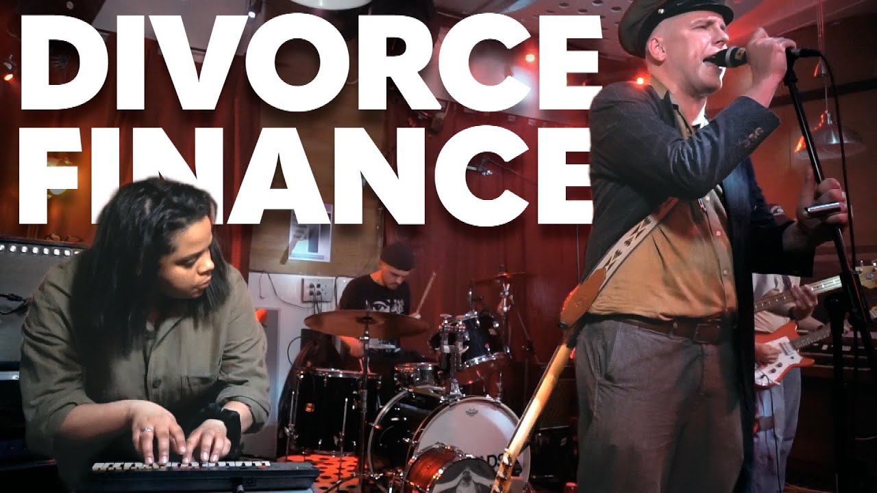 Divorce Finance - Junior and the Worms LIVE at DOCUMENT.5c