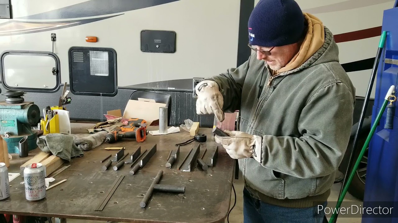 Making a Wood Lathe Tool Rest (pt 1)