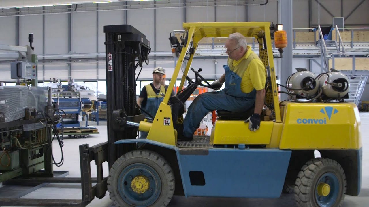 Convoi verhuist beddenfabrikant Koninklijke Auping