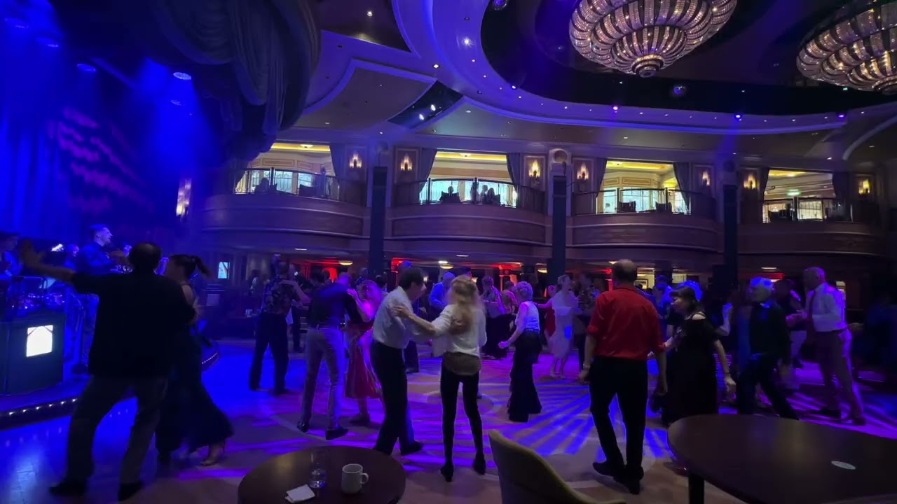 Cunard Queen Elizabeth 2026 New Year. Queens Room Musicians. Can't Get By Without You