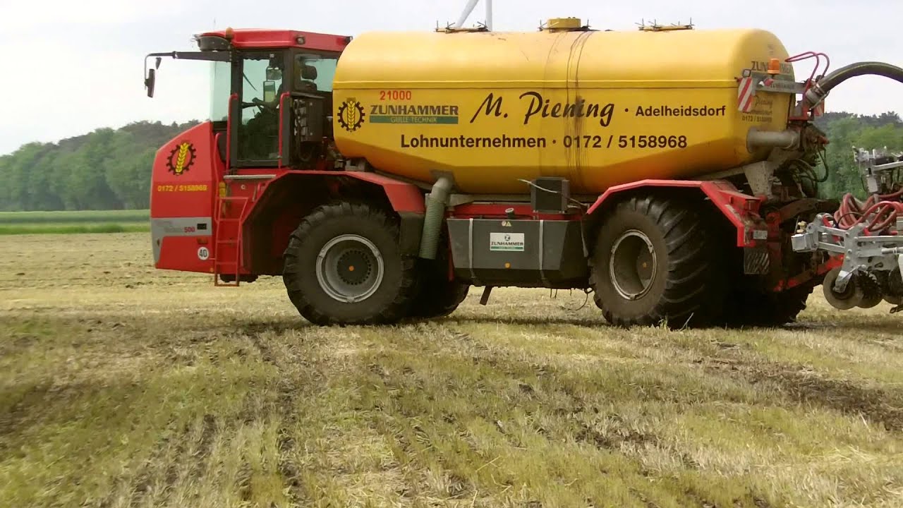 Gärresteausbringung 2013 im Strip-Till-Verfahren mit ein Holmer Terra Variant 500